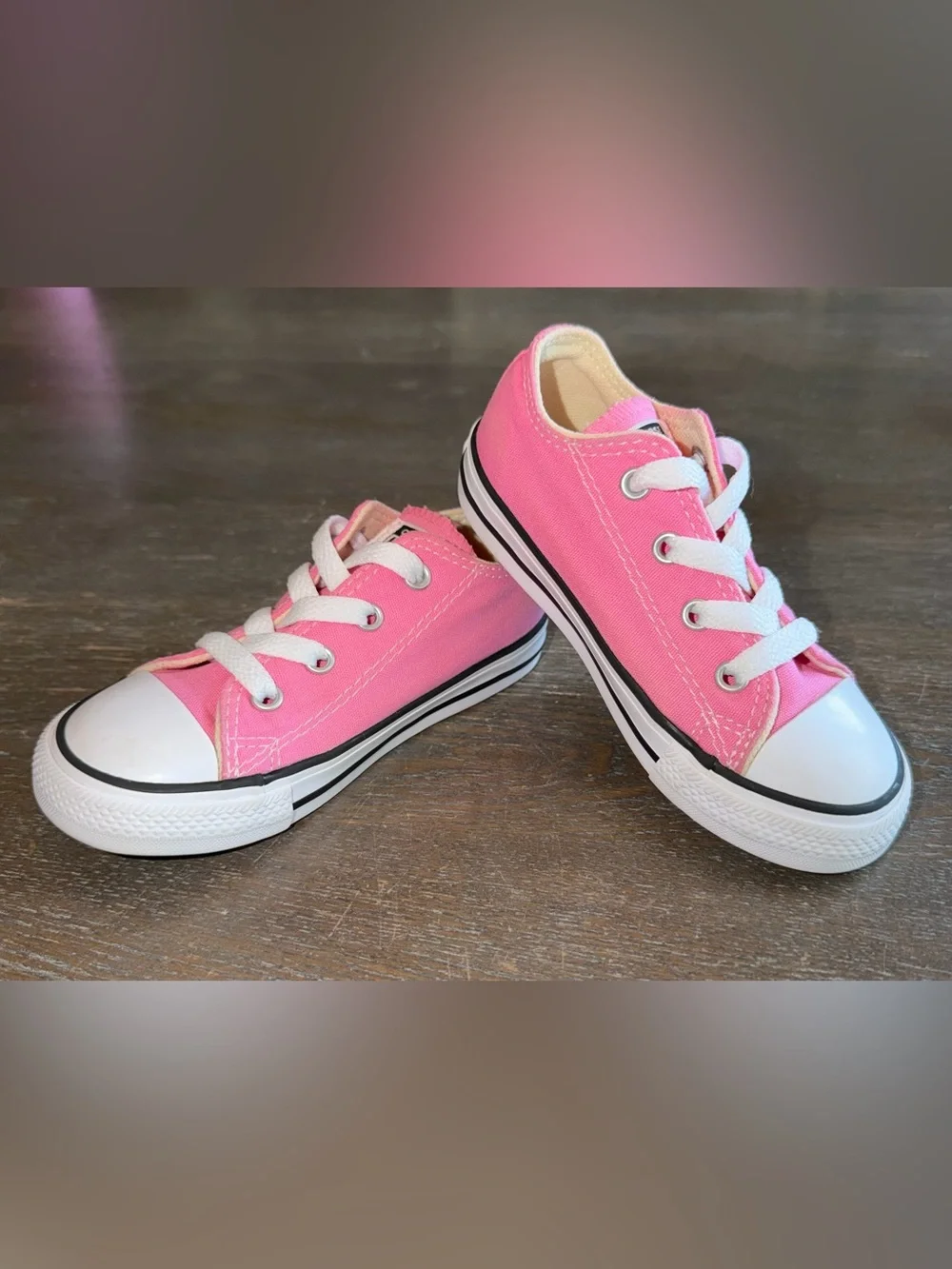 Pink Converse All Star Chuck Taylor Low Top Sneakers size 8